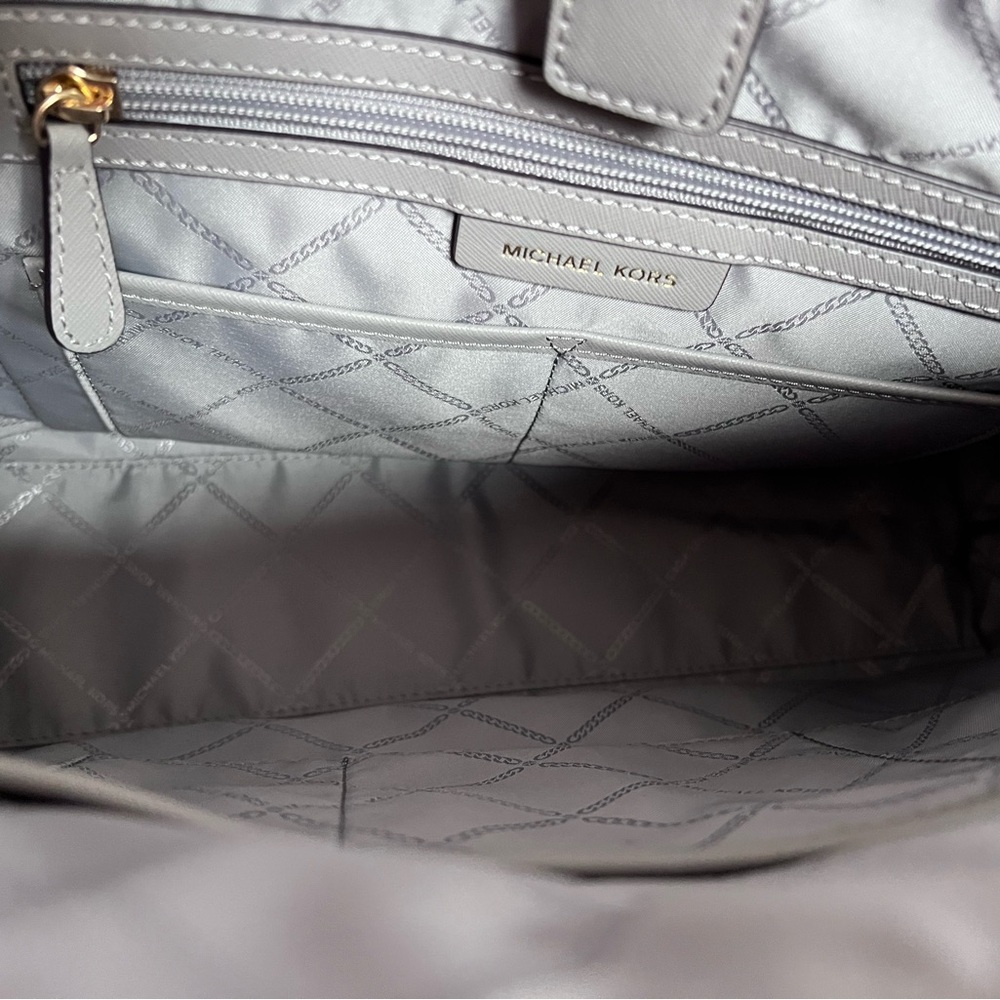 Michael Kors gray leather tote bag/like new - Picture 11 of 12